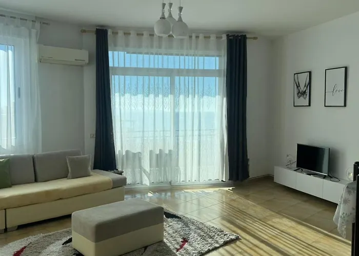 Retreat * Durrës